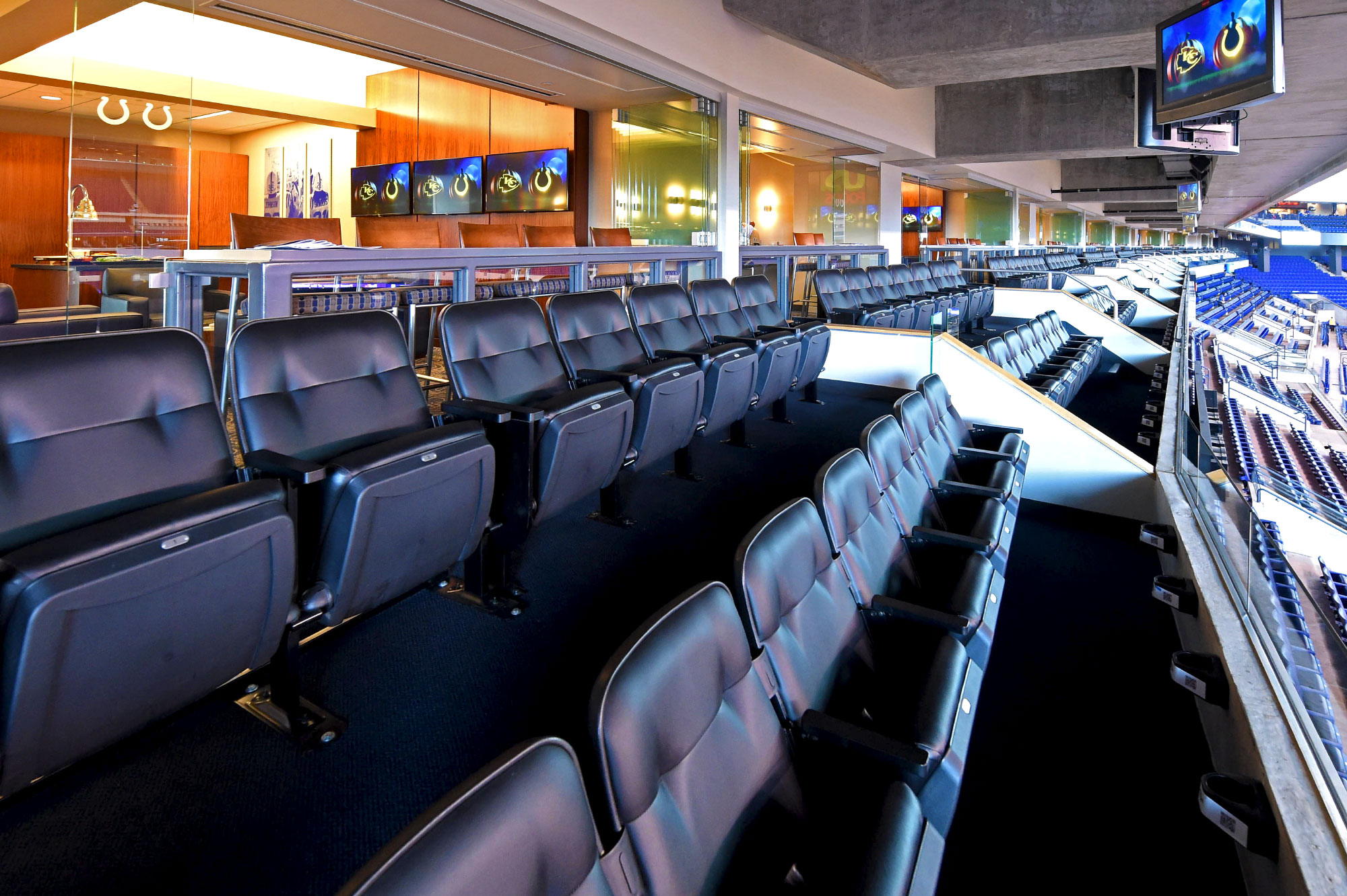 Suite seats